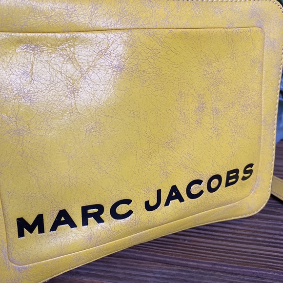 Marc Jacobs Yellow Textured Leather Square Handled Two Compartment Shoulder Bag - Picture 9 of 17